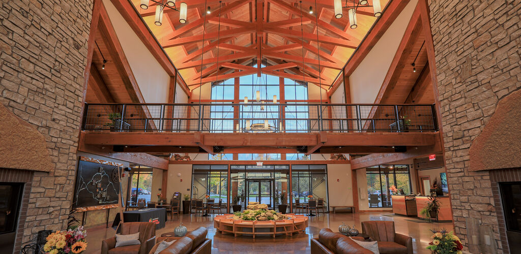 Hocking Hills Lodge lobby with second floor walkway